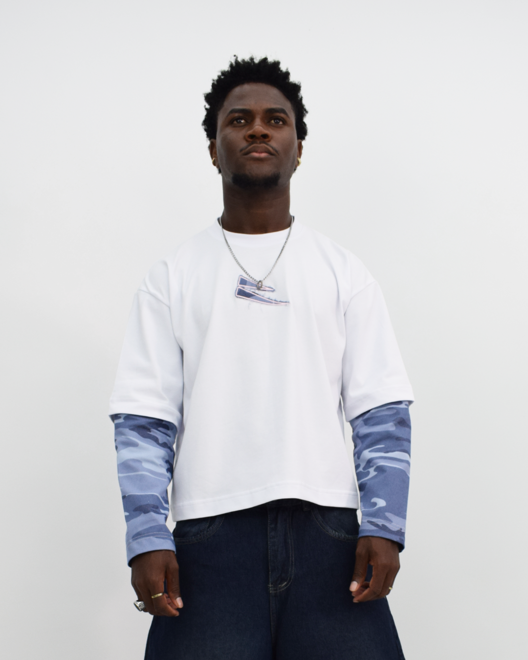 Camiseta Doble Manga - Unidades Limitadas